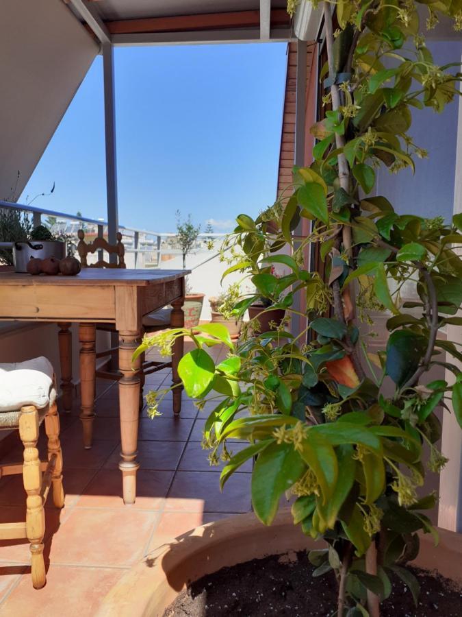 Appartamento Country Style Attic In The Heart Of Preveza Esterno foto