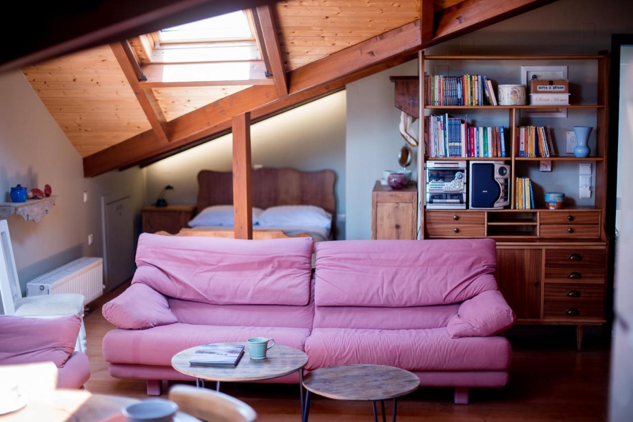 Appartamento Country Style Attic In The Heart Of Preveza Esterno foto