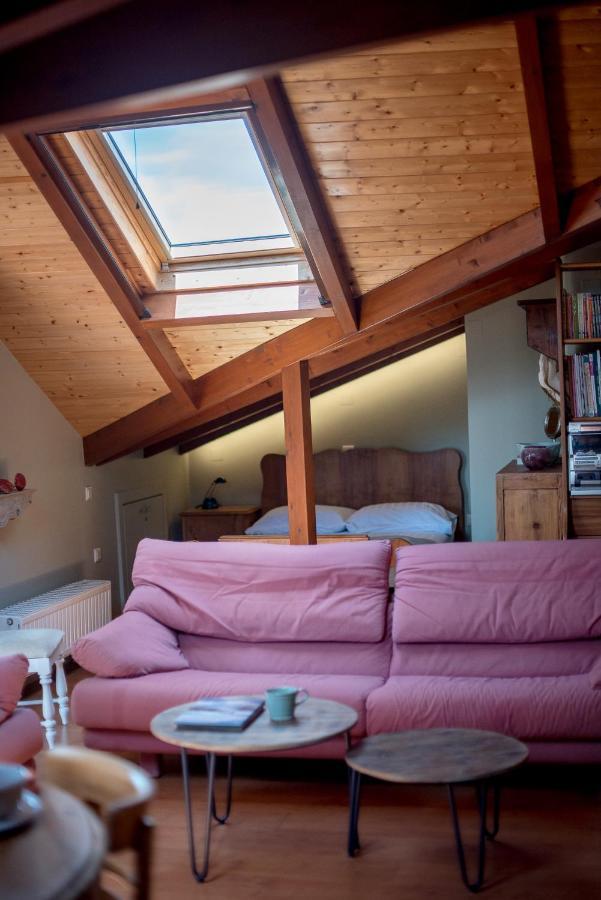 Appartamento Country Style Attic In The Heart Of Preveza Esterno foto