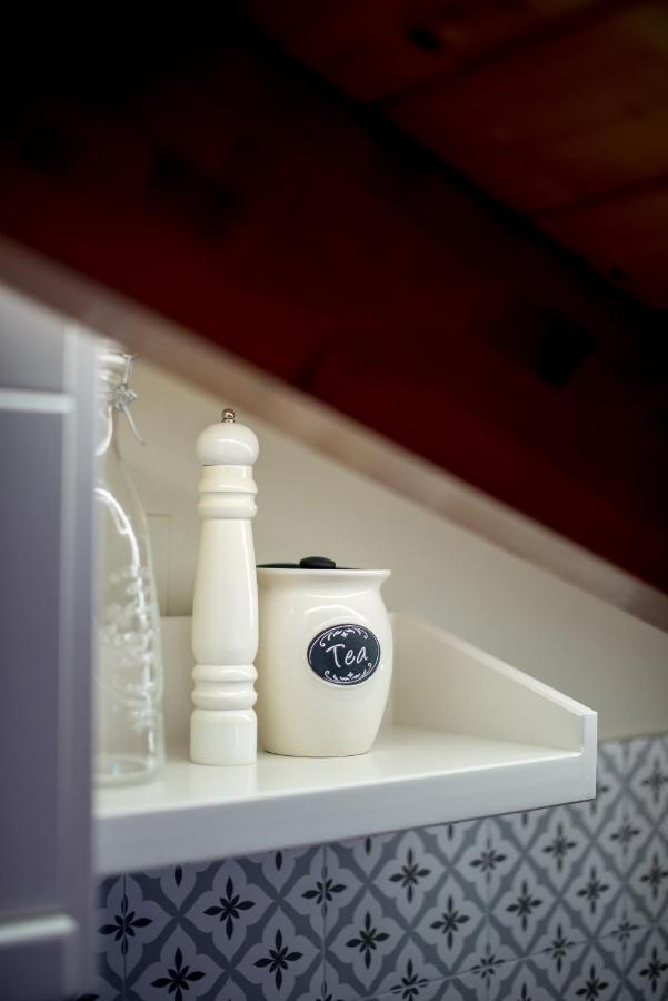 Appartamento Country Style Attic In The Heart Of Preveza Esterno foto