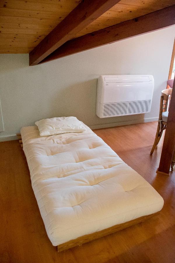 Appartamento Country Style Attic In The Heart Of Preveza Esterno foto