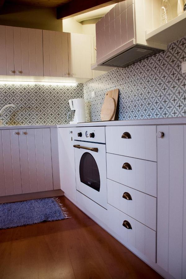 Appartamento Country Style Attic In The Heart Of Preveza Esterno foto